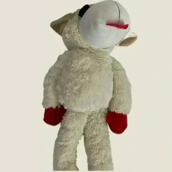 Lamb Chop Dreamworks Multipet 19" Toy with Squeaker Plush Cuddly The Legend - Picture 5 of 5